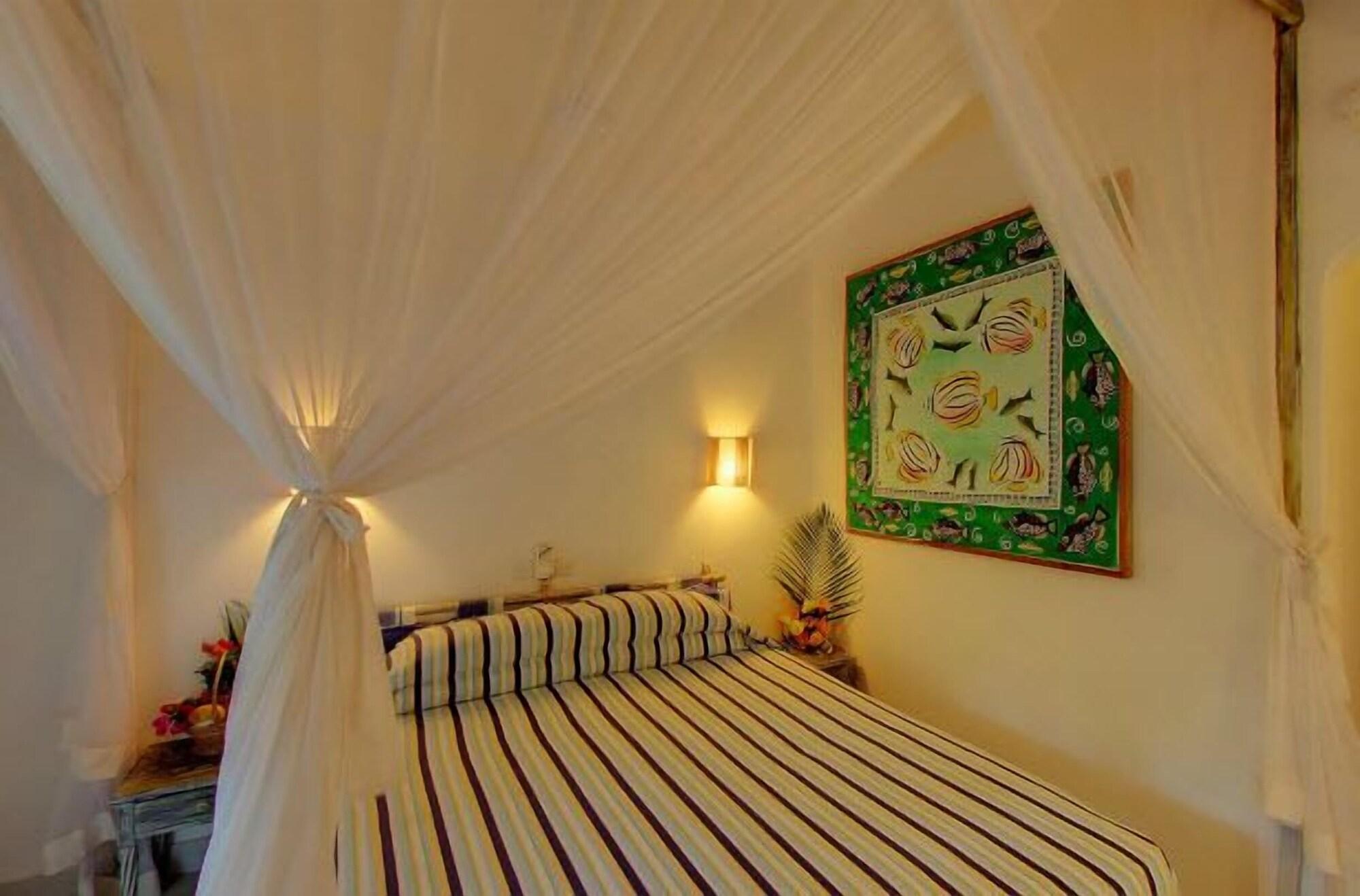 Turtle Bay Beach Club Watamu Esterno foto