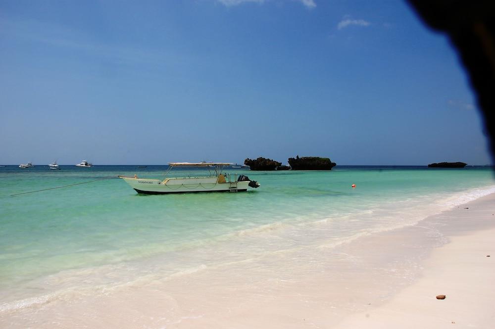 Turtle Bay Beach Club Watamu Esterno foto