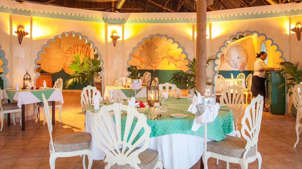 Turtle Bay Beach Club Watamu Esterno foto