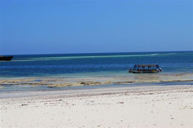Turtle Bay Beach Club Watamu Esterno foto