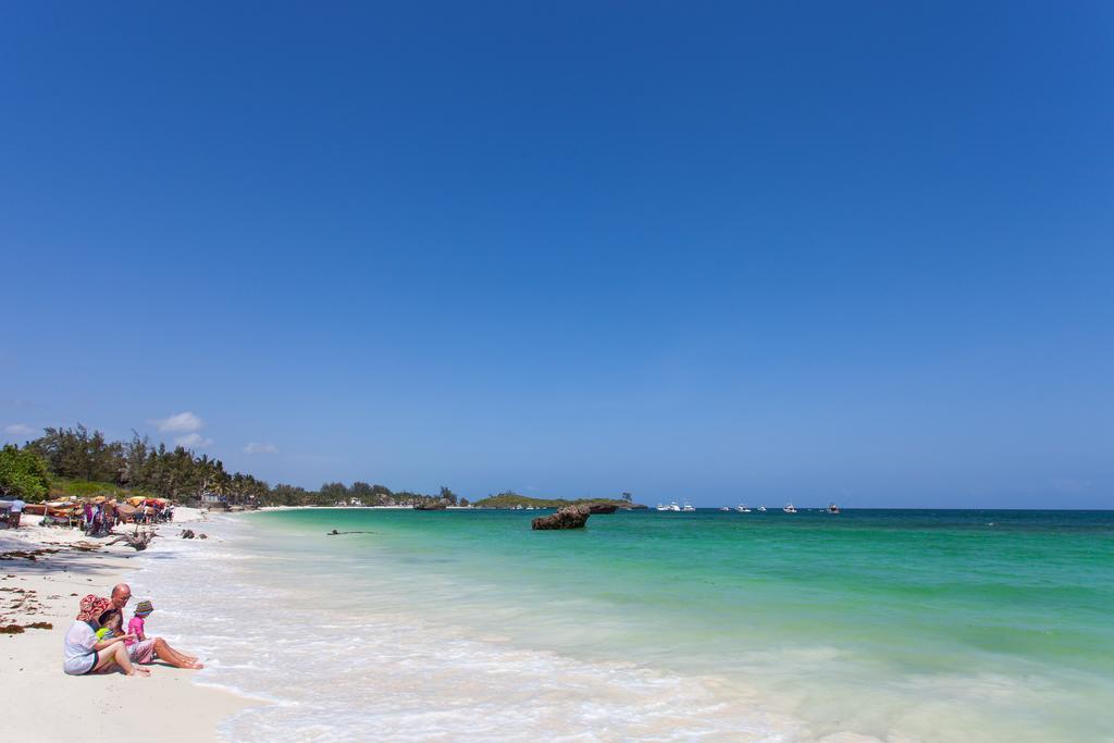 Turtle Bay Beach Club Watamu Esterno foto